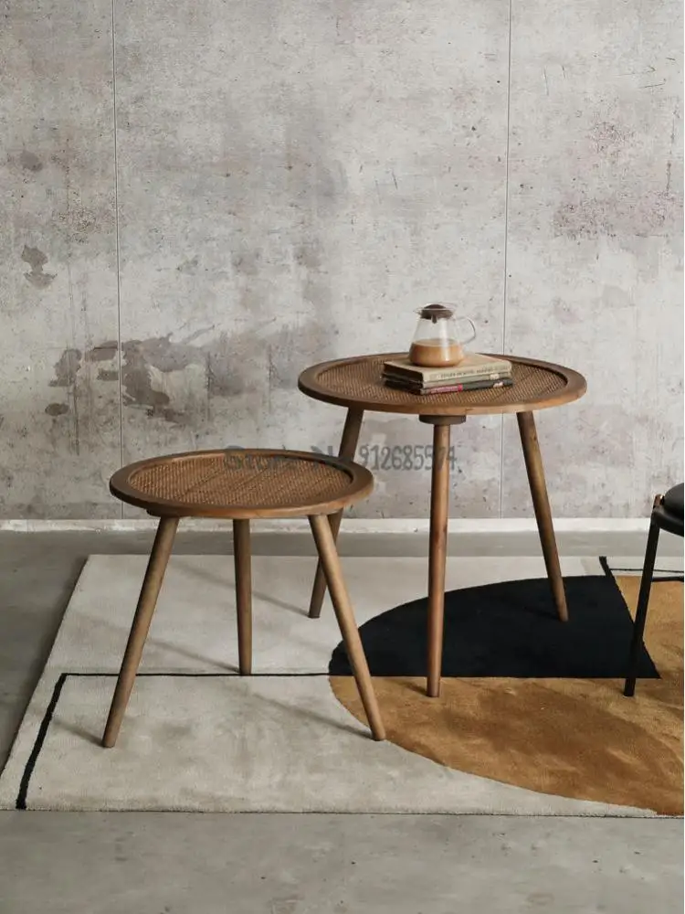 בוהמי האמריקאי רטרו מעץ מלא שולחן קפה קש ספה שולחן צד מרפסת פינת שולחן עגול homestay פנאי שולחן התמונה 0
