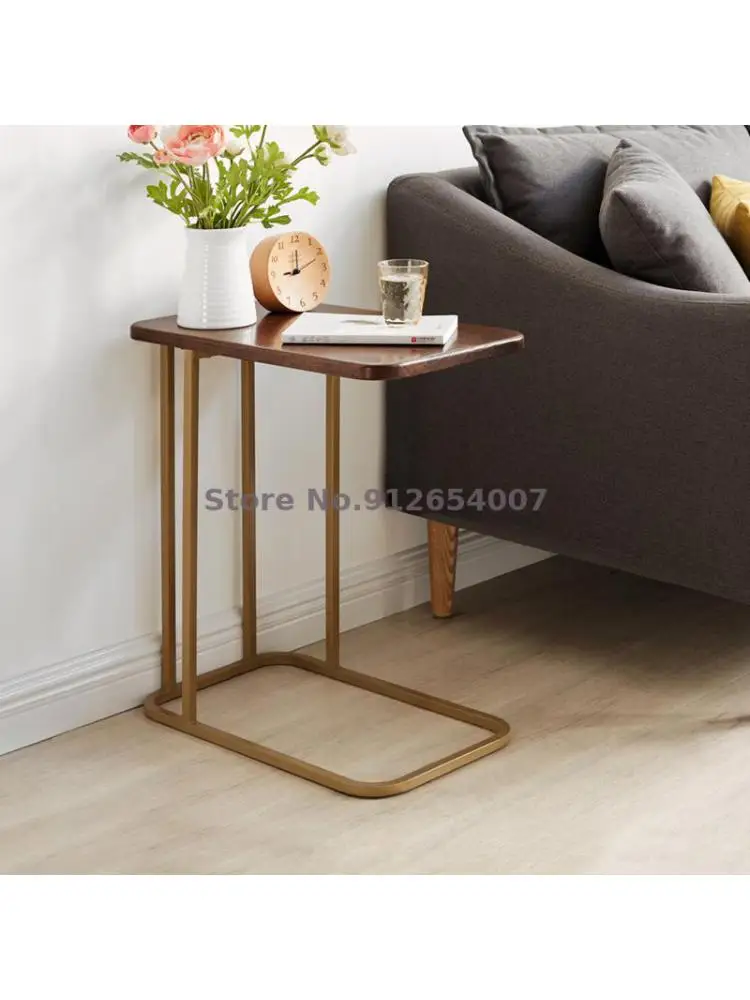 עץ מלא, שולחן צד הספה בצד ארון ברזל יצוק בצד שולחן קפה, שולחן קטן בדירה פינת ישיבה מספר אחסון קטן התמונה 0