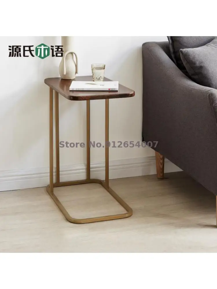 עץ מלא, שולחן צד הספה בצד ארון ברזל יצוק בצד שולחן קפה, שולחן קטן בדירה פינת ישיבה מספר אחסון קטן התמונה 1
