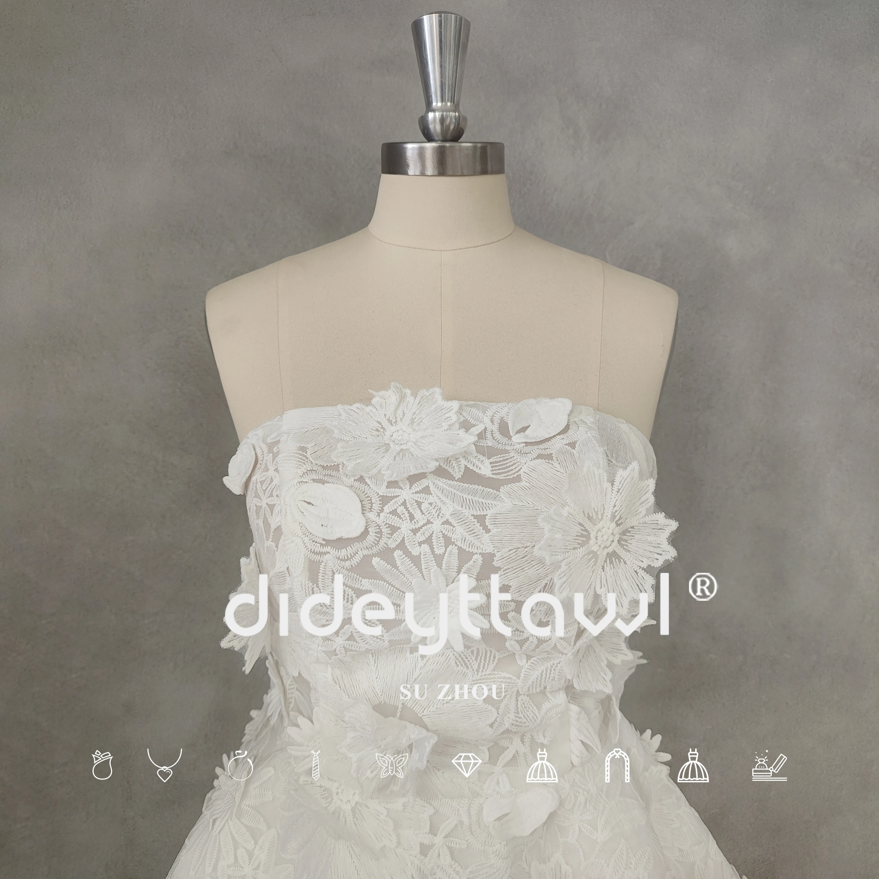 DIDEYTTAWL צילום אמיתי ללא שרוולים 3D פרחים אפליקציות קצר מסיבת חתונה שמלה קו A רוכסן בחזרה מיני אורך שמלת כלה. התמונה 3