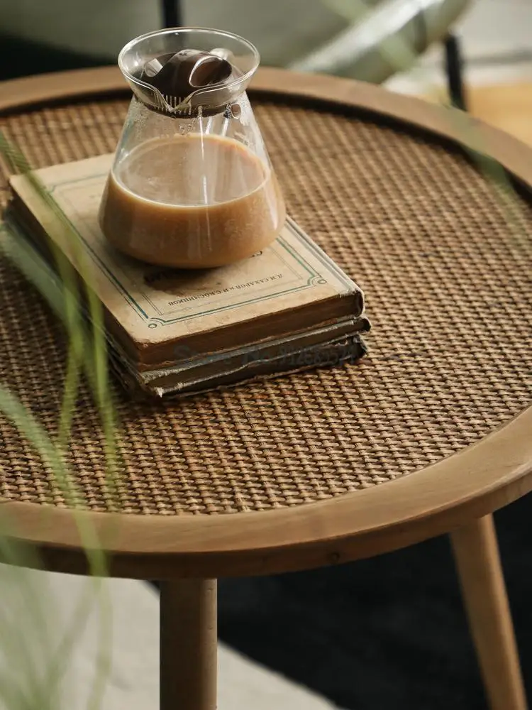 בוהמי האמריקאי רטרו מעץ מלא שולחן קפה קש ספה שולחן צד מרפסת פינת שולחן עגול homestay פנאי שולחן התמונה 4